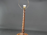 Getordeerd houten lampvoet - afbeelding 2 van  5