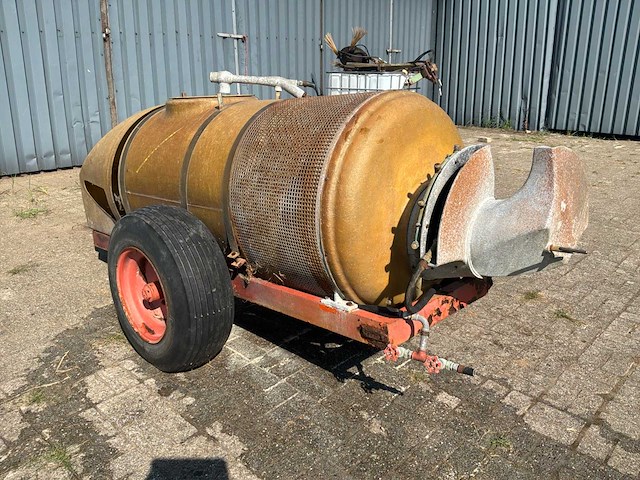 Getrokken boomgaard-/veldspuit - afbeelding 11 van  15