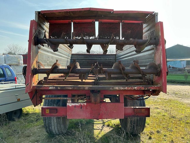 Getrokken enkelassige meststrooier - afbeelding 17 van  20