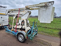 Getrokken knikarm hoogwerker - afbeelding 2 van  8