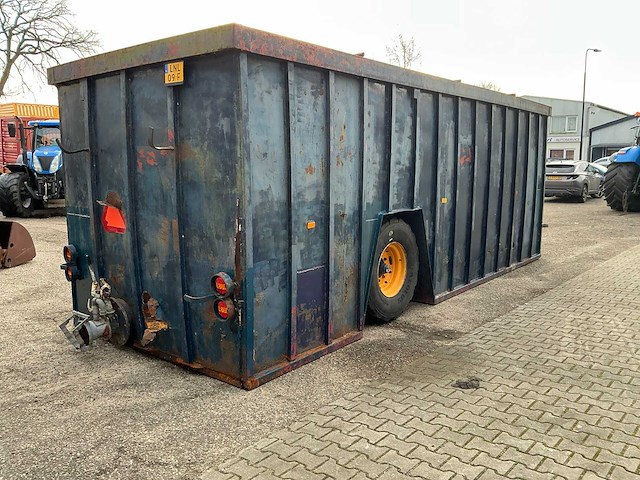 Getrokken mestcontainer 40m3 - afbeelding 3 van  24