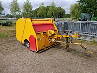 Getrokken veegmachine, schouten, px1802, 2009
