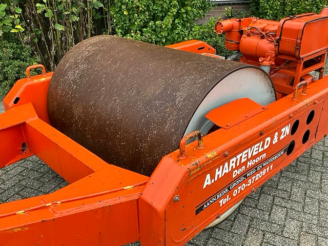 Getrokken weg motorwals - afbeelding 2 van  8