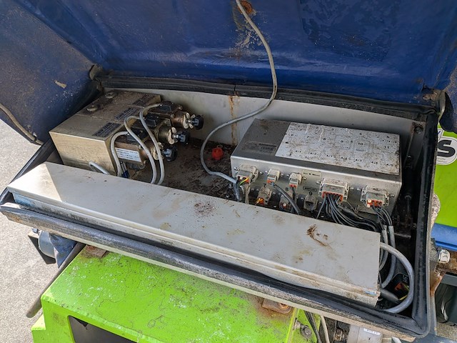 Getrokken zoutstrooier, nido | schmidt, stratos b11l-18 acxn350, 2006 - afbeelding 11 van  25