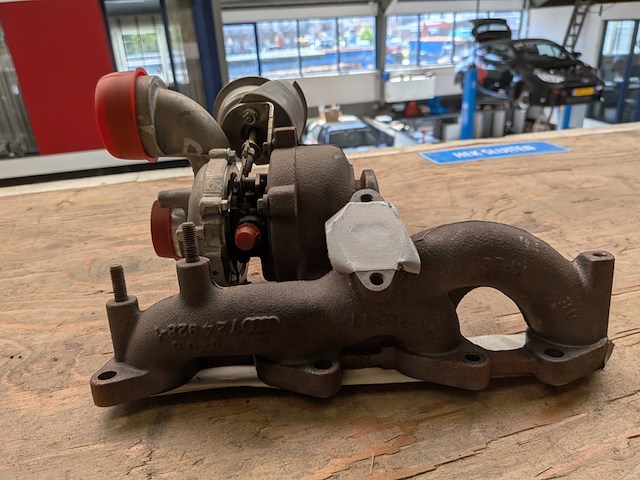 Getunede turbo met een getunede ecu bouwjaar 2003-2008 - afbeelding 6 van  12