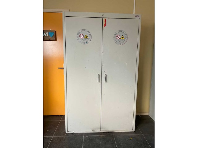 Gevaarlijke stoffenkast - afbeelding 3 van  10