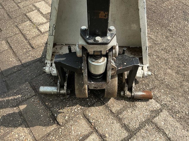 Geveke schaarpalletwagen - afbeelding 11 van  14
