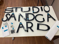 Gevel reclame letters: studio sandgaart - afbeelding 1 van  2