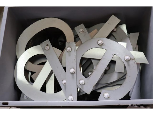 Gevelletters, diverse soorten - afbeelding 2 van  5