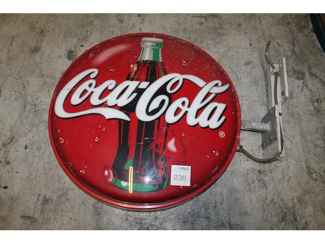 Gevelreclame coca cola. doorsnede ca. 80 cm. - afbeelding 1 van  2