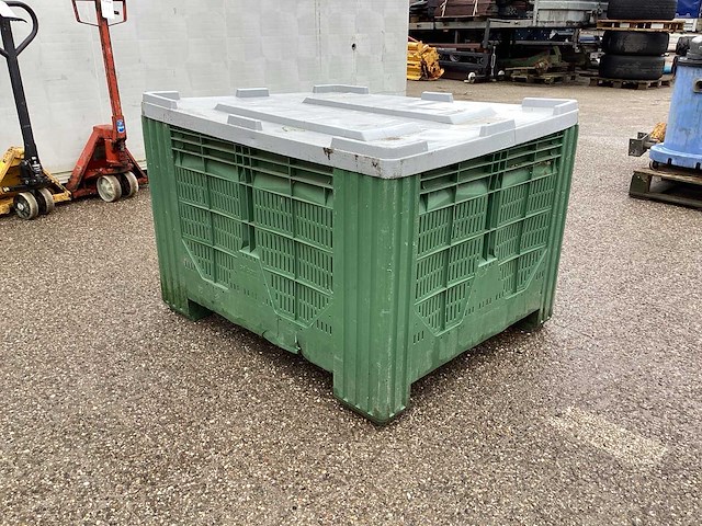 Geventileerde kunststof palletbox met deksel - afbeelding 2 van  4