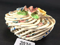 Gevlochten aardewerk dekseldoos - afbeelding 1 van  5