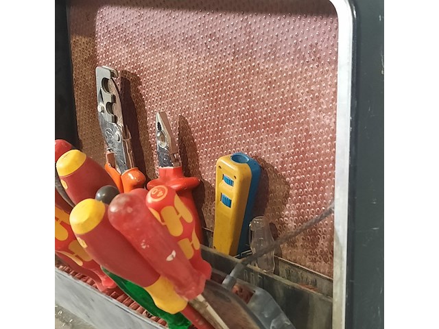 Gevulde gereedschapskoffer, parat - afbeelding 6 van  14