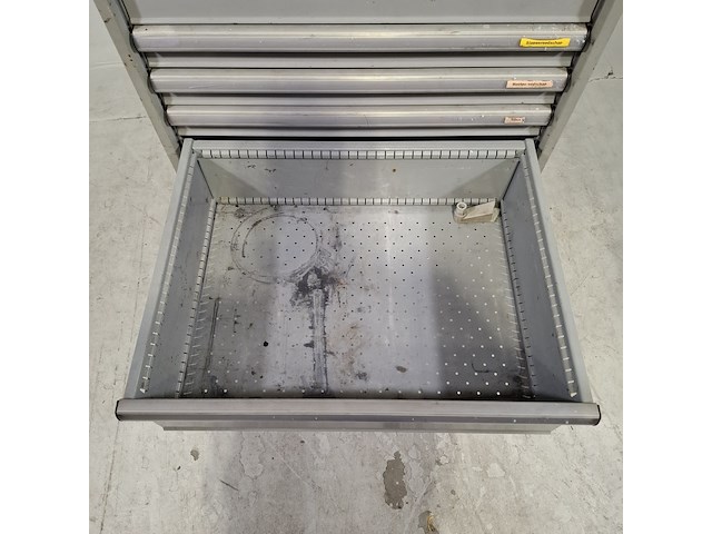 Gevulde gereedschapswagen, lista - afbeelding 4 van  12