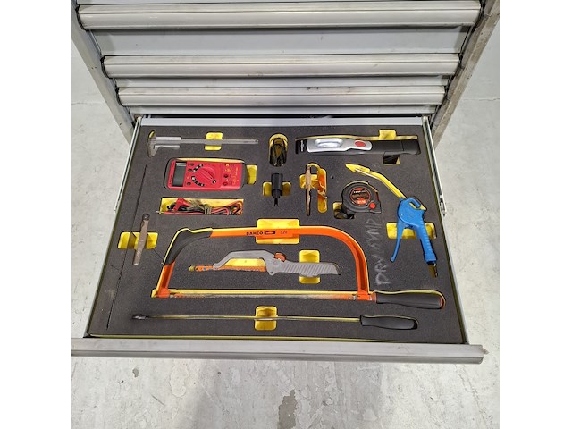 Gevulde gereedschapswagen, lista - afbeelding 3 van  12