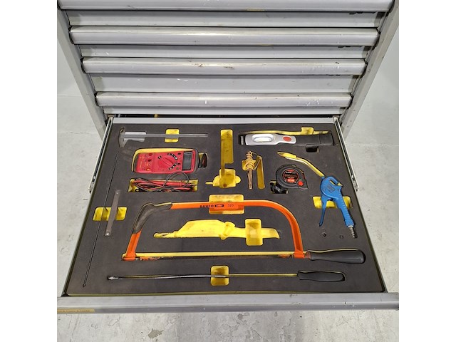 Gevulde gereedschapswagen, lista - afbeelding 2 van  12