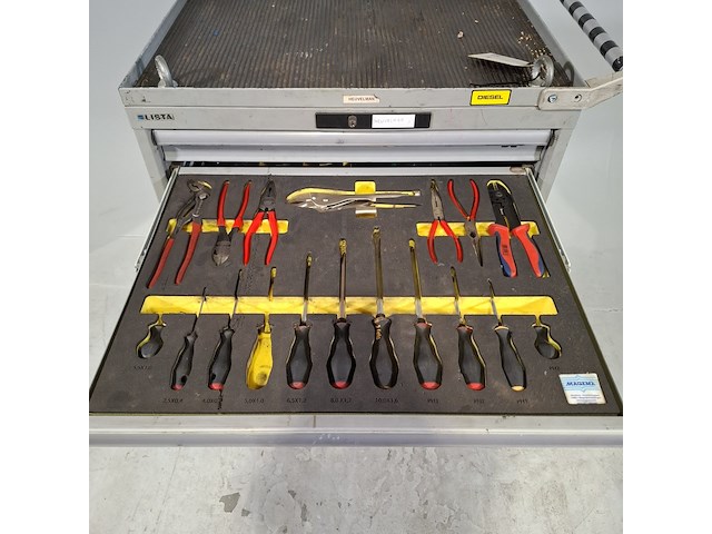 Gevulde gereedschapswagen, lista - afbeelding 9 van  12