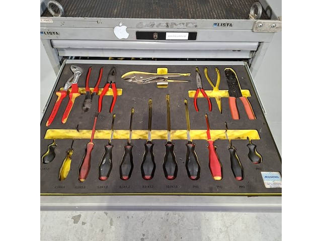 Gevulde gereedschapswagen, lista - afbeelding 9 van  12