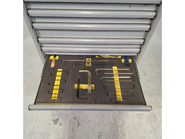 Gevulde gereedschapswagen, lista - afbeelding 3 van  12