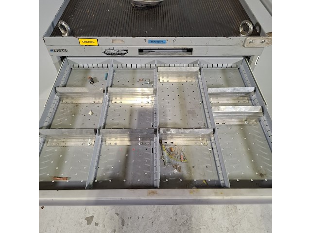 Gevulde gereedschapswagen, lista - afbeelding 8 van  12