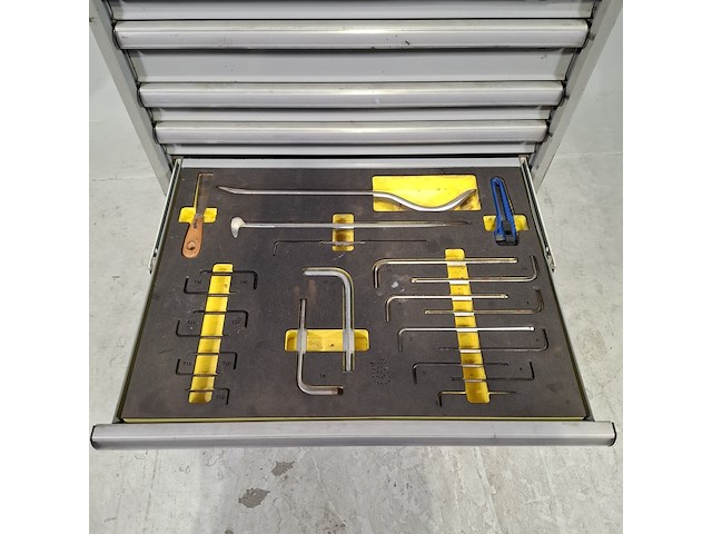 Gevulde gereedschapswagen, lista - afbeelding 3 van  12