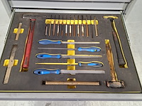 Gevulde gereedschapswagen, lista - afbeelding 12 van  12