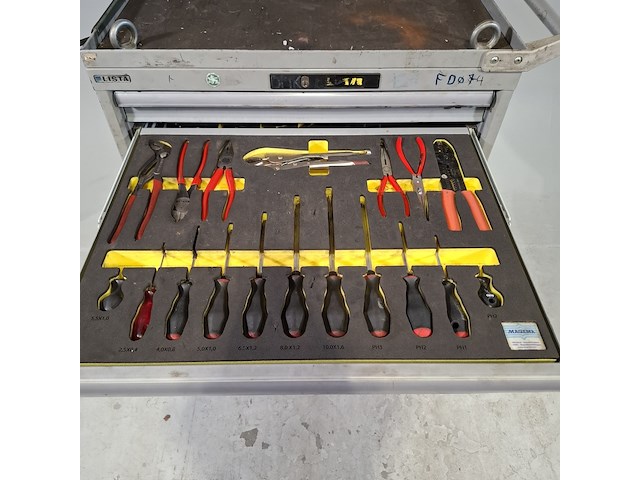 Gevulde gereedschapswagen, lista - afbeelding 9 van  12