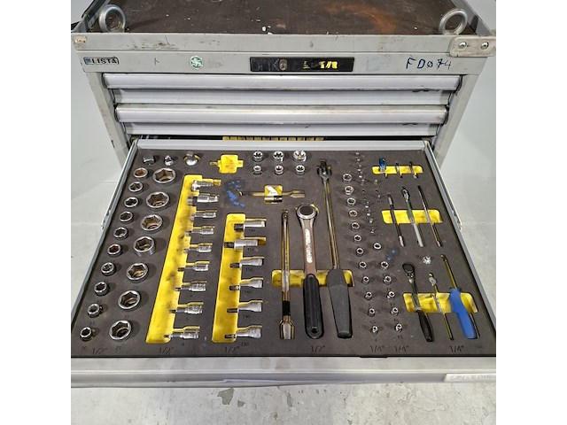 Gevulde gereedschapswagen, lista - afbeelding 10 van  12