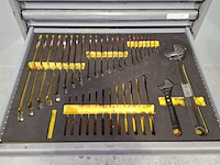 Gevulde gereedschapswagen, lista - afbeelding 11 van  12