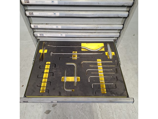 Gevulde gereedschapswagen, lista - afbeelding 3 van  12