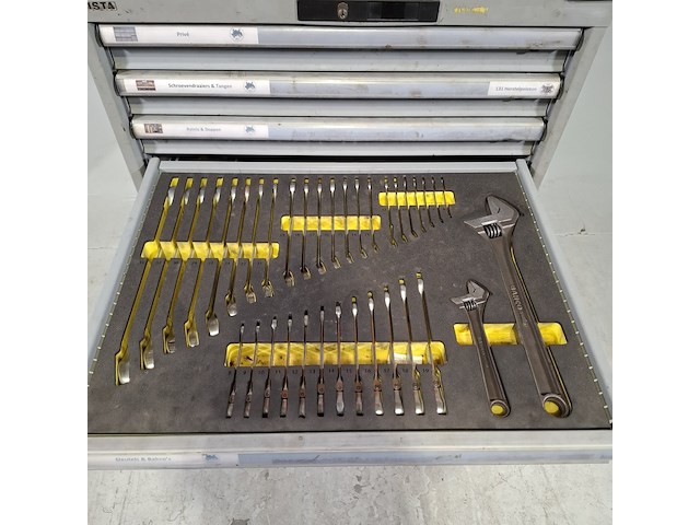 Gevulde gereedschapswagen, lista - afbeelding 11 van  12