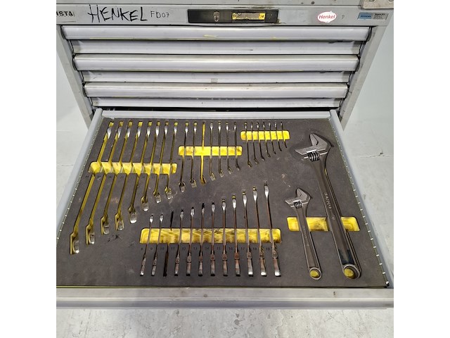 Gevulde gereedschapswagen, lista - afbeelding 11 van  12