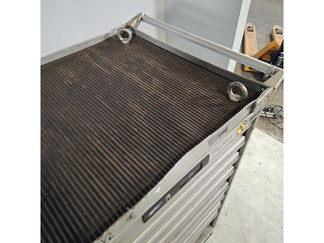 Gevulde gereedschapswagen, lista - afbeelding 3 van  10