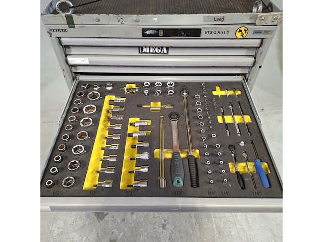 Gevulde gereedschapswagen, lista - afbeelding 6 van  10