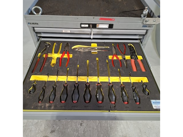 Gevulde gereedschapswagen, lista - afbeelding 5 van  10