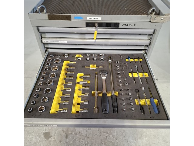 Gevulde gereedschapswagen, lista - afbeelding 6 van  10