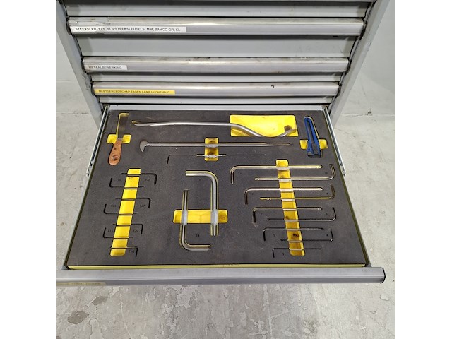 Gevulde gereedschapswagen, lista - afbeelding 10 van  10