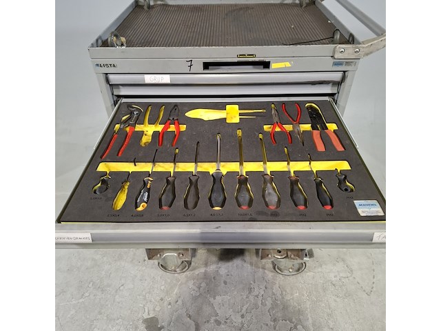 Gevulde gereedschapswagen, lista - afbeelding 3 van  9