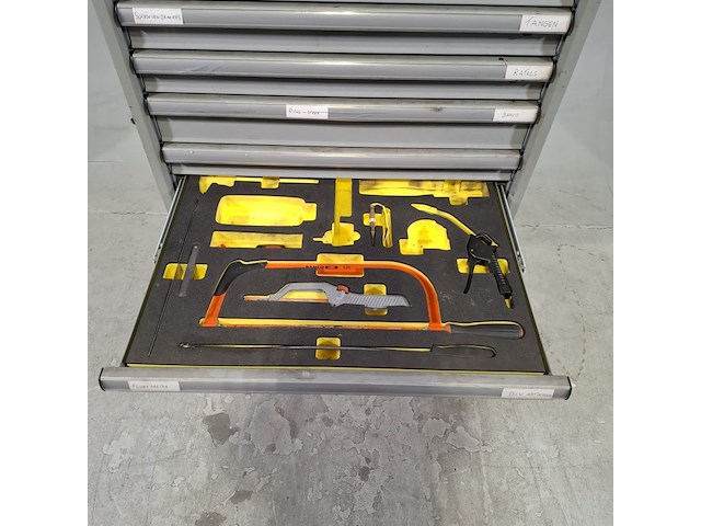 Gevulde gereedschapswagen, lista - afbeelding 7 van  9