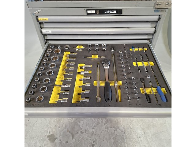 Gevulde gereedschapswagen, lista - afbeelding 6 van  10