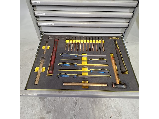 Gevulde gereedschapswagen, lista - afbeelding 8 van  10