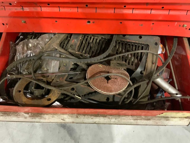 Gevulde gereedschapswagen - afbeelding 7 van  8