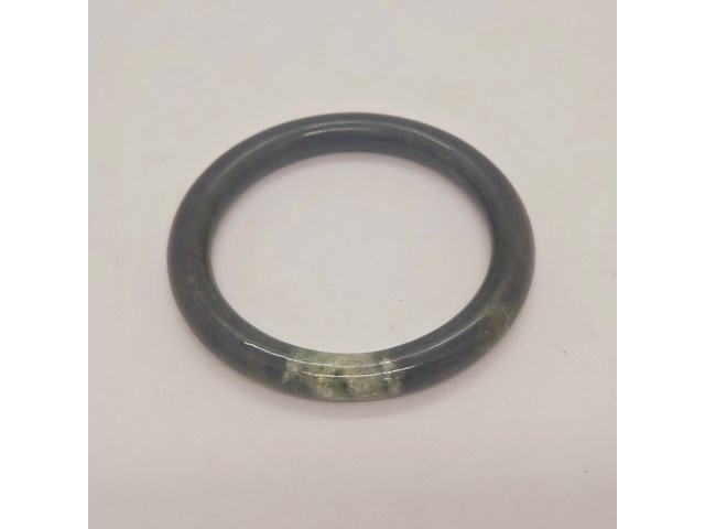 Gewichtige jade armband / bangle - afbeelding 1 van  4