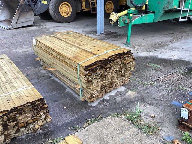 Gewolmaniseerd - vuren (640x) - afbeelding 4 van  5