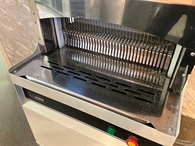 Ggm gastro - 2020 - bsms 13 - broodsnijmachine - afbeelding 6 van  6
