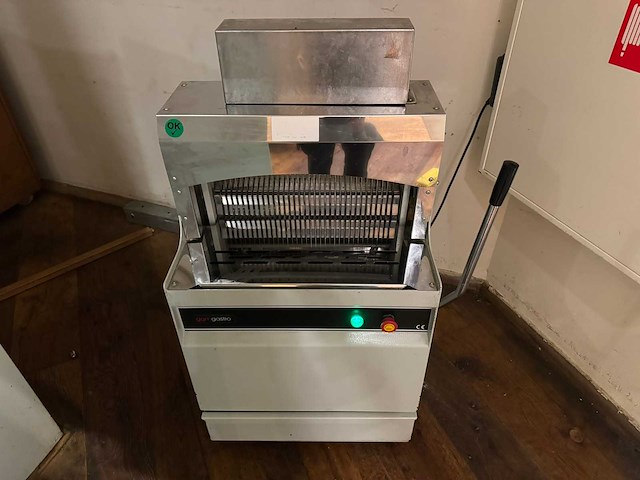 Ggm gastro - 2021 - bsms 13 - broodsnijmachine - afbeelding 5 van  9