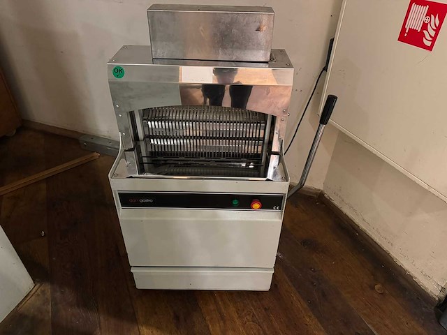 Ggm gastro - 2021 - bsms 13 - broodsnijmachine - afbeelding 2 van  9