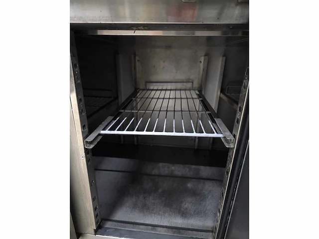 Ggm gastro - kts187and - rvs 3 deurs koelwerkbank - afbeelding 7 van  11