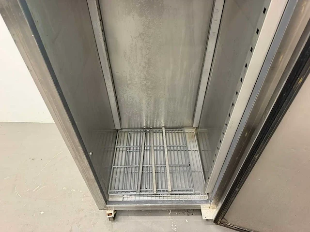Ggm gastro - mobiele rvs vrieskast - afbeelding 5 van  6