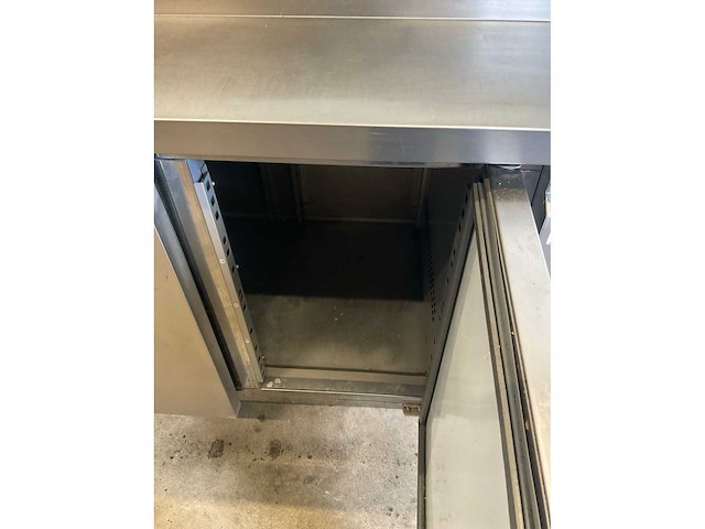 Ggmgastro - zbs157 - voorbereidingstafel eco - 1360mm - 2 deuren - voor 7x gn 1/3 - afbeelding 9 van  10